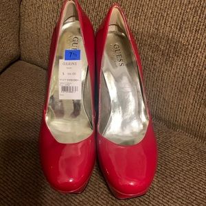 Brand new red patent rounded pumps